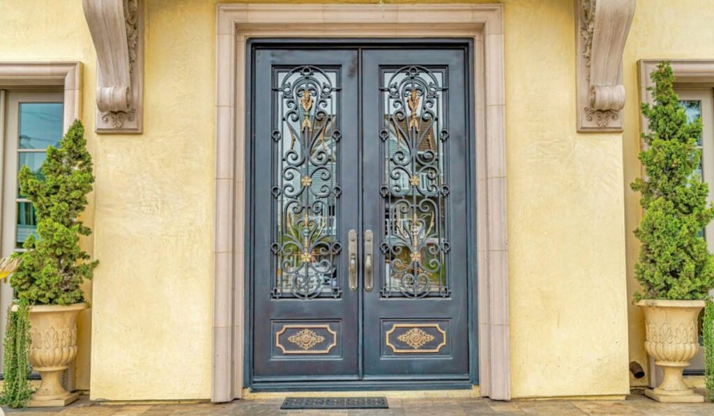 Custom Doors – Secure your home with the sturdy doors